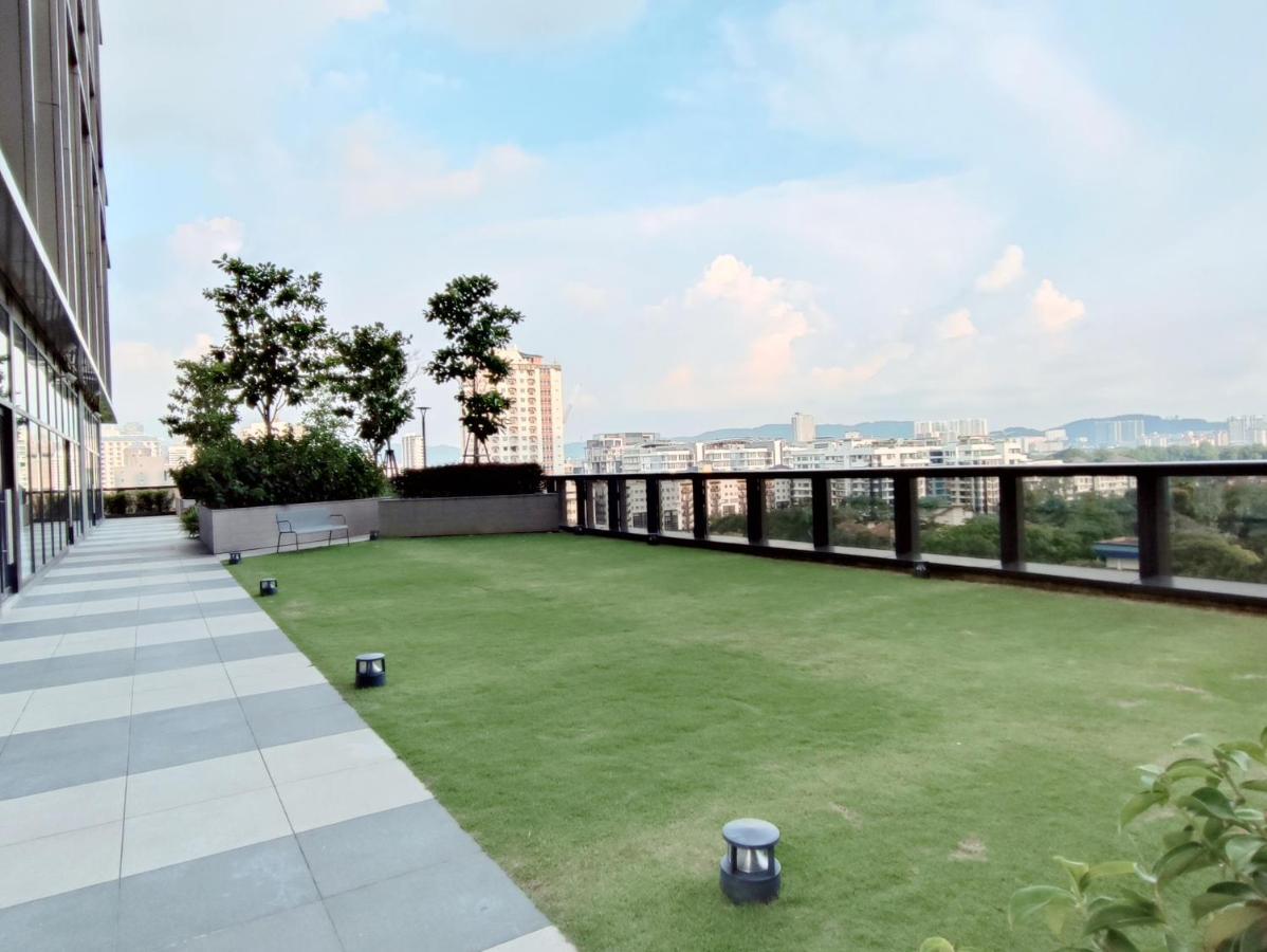 Pavillion Embassy Service Apartment By Autumn Suites Premium Stay กัวลาลัมเปอร์ ภายนอก รูปภาพ