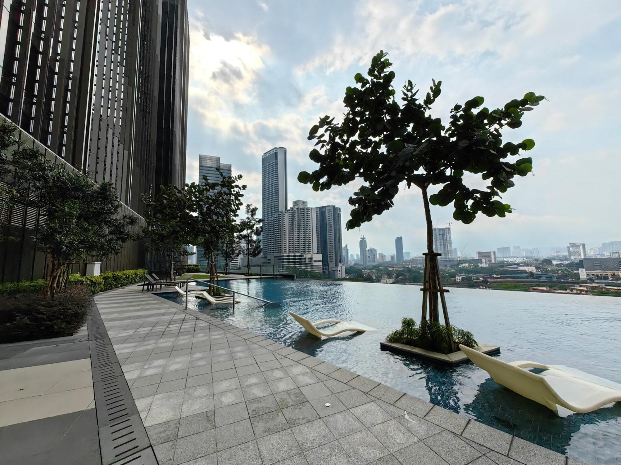 Pavillion Embassy Service Apartment By Autumn Suites Premium Stay กัวลาลัมเปอร์ ภายนอก รูปภาพ