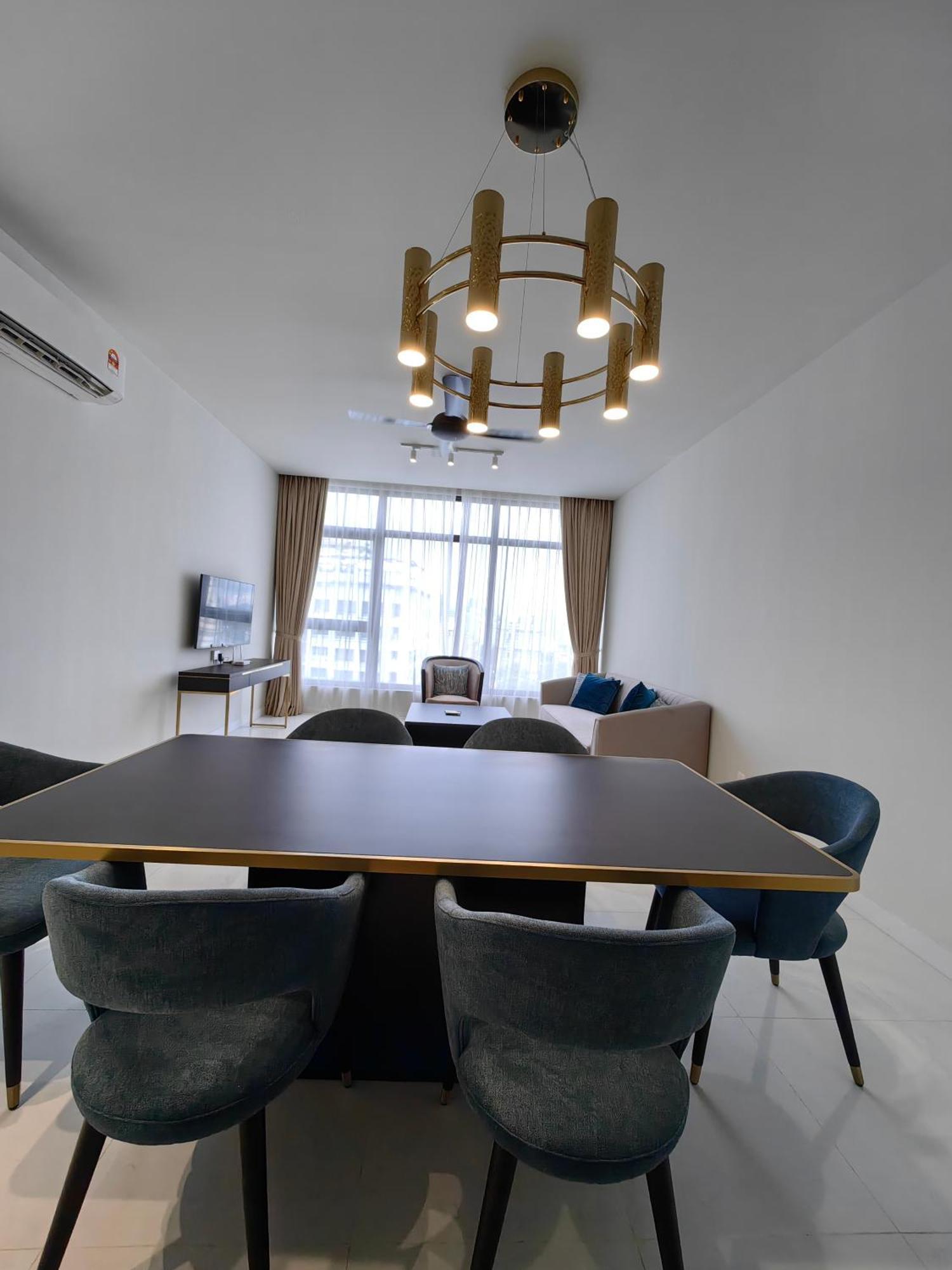 Pavillion Embassy Service Apartment By Autumn Suites Premium Stay กัวลาลัมเปอร์ ภายนอก รูปภาพ